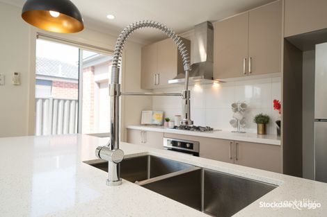 Property photo of 64 Kinglake Drive Manor Lakes VIC 3024