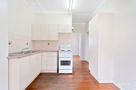 Property photo of 24 Tung Yeen Street Park Avenue QLD 4701