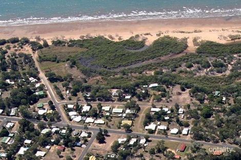 39 Moore Park Rd, Moore Park Beach, QLD 4670