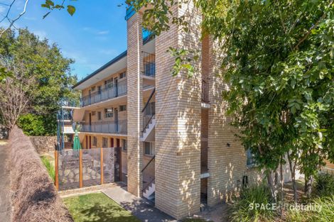 Property photo of 2/20 Hunter Street Kelvin Grove QLD 4059