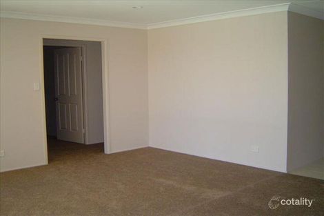 Property photo of 1 Minnamurra Crescent Hillvue NSW 2340