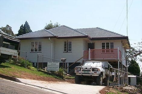 23 Barton St, Holland Park West, QLD 4121