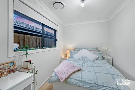 Property photo of 9 Longmeadow Parkway Box Hill NSW 2765