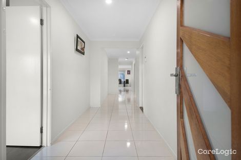 Property photo of 20 Elland Circuit Truganina VIC 3029