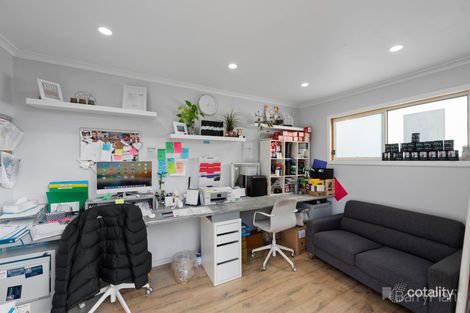 Property photo of 2 Karrum Karrum Court Narre Warren South VIC 3805