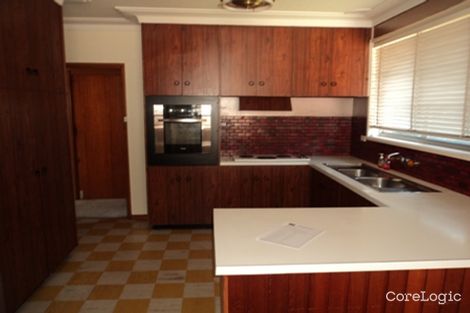 Property photo of 10 Wyangala Crescent Leumeah NSW 2560
