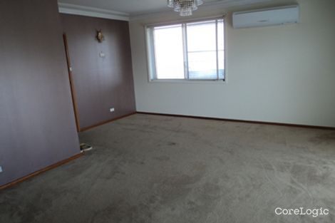 Property photo of 10 Wyangala Crescent Leumeah NSW 2560