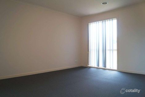 Property photo of 3 Cashel Court Berwick VIC 3806