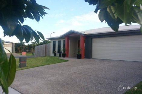 Property photo of 1 Vidar Crescent Ooralea QLD 4740