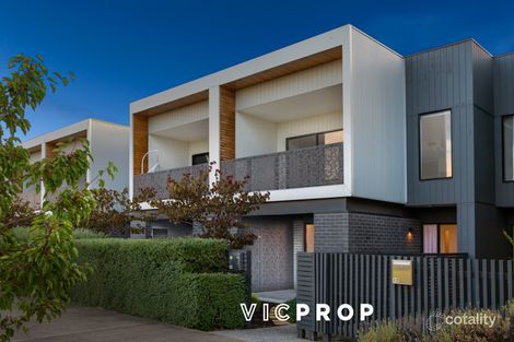 10 Broadside Walk, Point Cook, VIC 3030