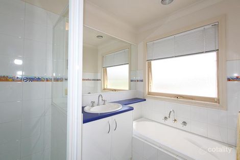 Property photo of 10 Cuthbert Street Bulleen VIC 3105