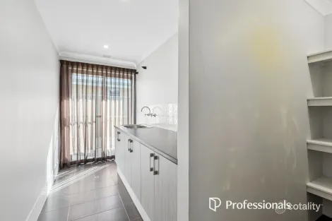 Property photo of 41 Shackleton Terrace Byford WA 6122