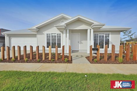 9 Xenia St, Manor Lakes, VIC 3024