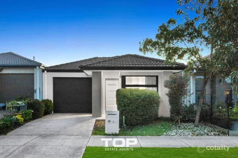 49 Kilmarnock Way, Clyde North, VIC 3978