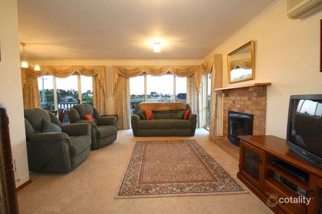 Property photo of 26 Chamberlain Drive Leongatha VIC 3953