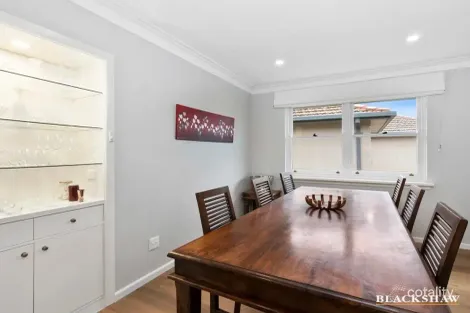 Property photo of 96 Hopetoun Circuit Yarralumla ACT 2600