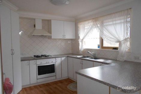 Property photo of 2/38 Blackwood Drive Narre Warren VIC 3805