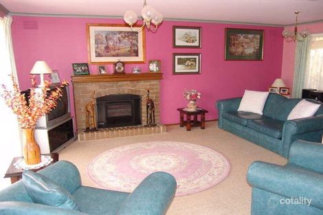 Property photo of 23 Derwent Road Werribee VIC 3030