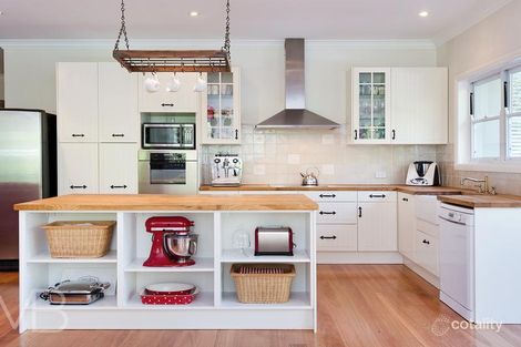 Property photo of 16 Dorset Drive St Ives NSW 2075