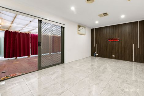 Property photo of 25 Chelsworth Loop Craigieburn VIC 3064