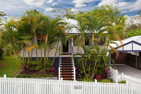 37 Farm St, Newmarket, QLD 4051