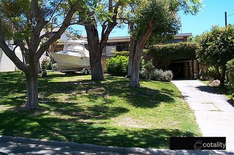 5 Moreing Rd, Attadale, WA 6156