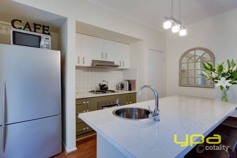 Property photo of 15 Almond Close Werribee VIC 3030