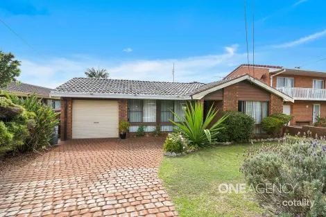 Property photo of 24 Lambs Crescent Vincentia NSW 2540