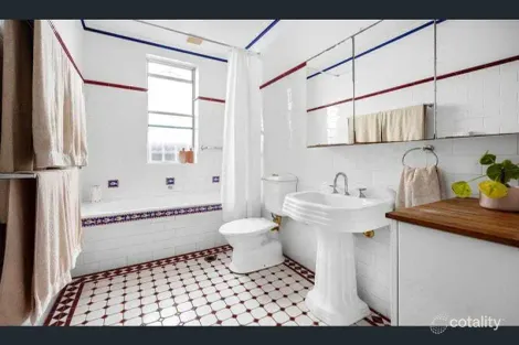 Property photo of 4 Lynch Avenue Queens Park NSW 2022