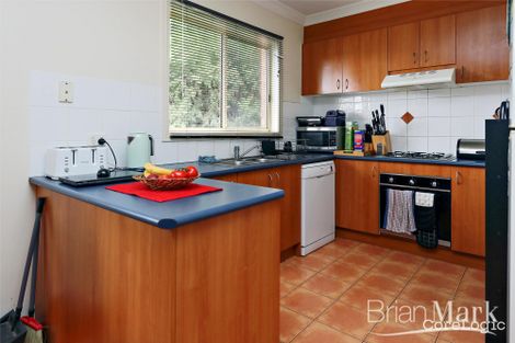 Property photo of 27 Ruby Place Werribee VIC 3030