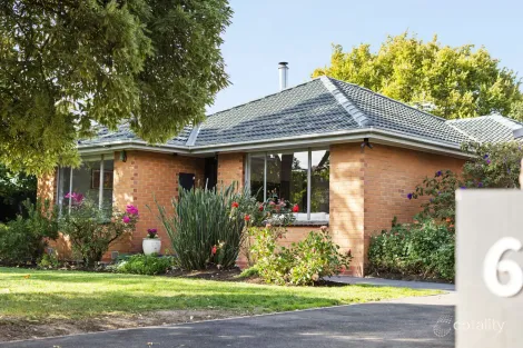 Property photo of 6 Beilby Close Upper Ferntree Gully VIC 3156