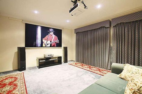 Property photo of 2 Trent Court Keilor East VIC 3033