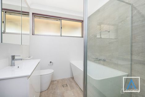 Property photo of 4 Jinkins Place Ambarvale NSW 2560