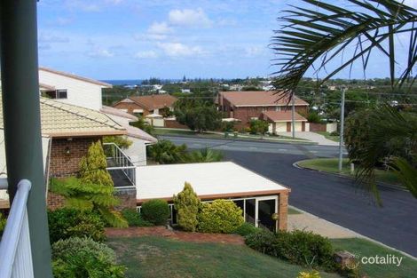 Property photo of 3 Enfield Crescent Battery Hill QLD 4551