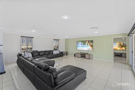 Property photo of 13 Soward Court Pacific Pines QLD 4211
