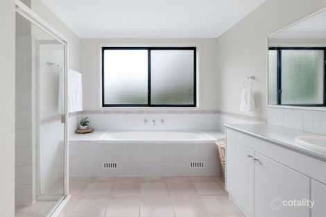 Property photo of 10 Gunyah Place Glen Alpine NSW 2560