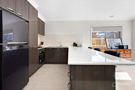 Property photo of 4 Mercury Court Carrum Downs VIC 3201