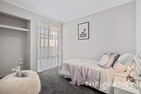 Property photo of 4 Tall Tree View Swan View WA 6056