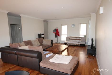 Property photo of 2/101 Rathcown Road Reservoir VIC 3073