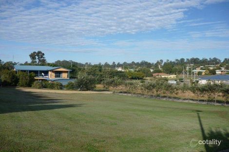 8 Bowlers Dr, Southside, QLD 4570