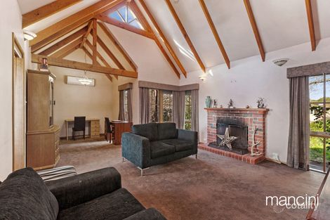 Property photo of 4 Callanan Grove Werribee South VIC 3030