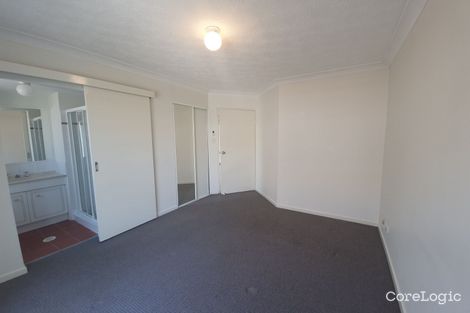 Property photo of 5/25-27 Darrambal Street Surfers Paradise QLD 4217