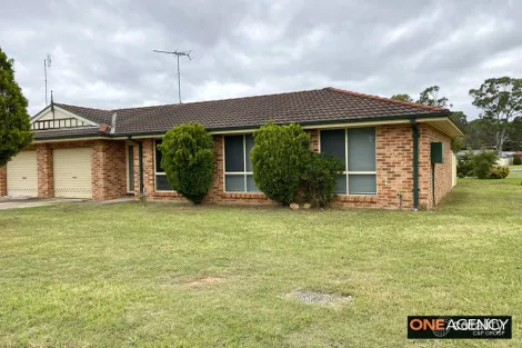 30 Fiveash St, St Helens Park, NSW 2560