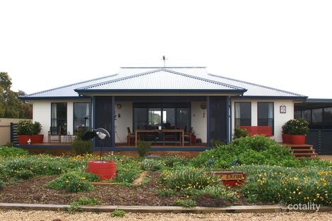 9 Lake Rd, Milang, SA 5256