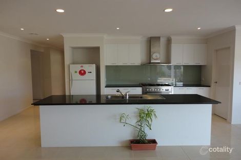 Property photo of 19 Mayfield Avenue Truganina VIC 3029