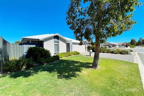 Property photo of 9 Cuddlepie Turn Banksia Grove WA 6031