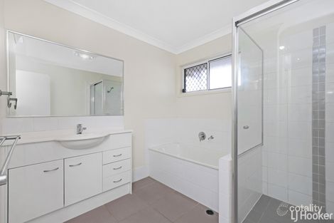 Property photo of 22 Chatterton Boulevard Gracemere QLD 4702