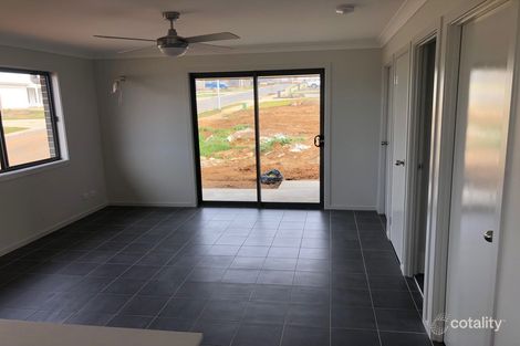 Property photo of 2/34 Gasnier Loop Boorooma NSW 2650