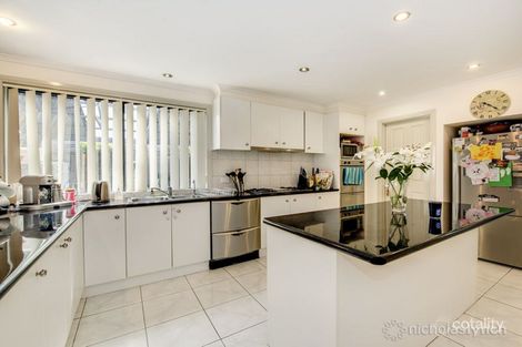 Property photo of 31 Edinburgh Drive Skye VIC 3977