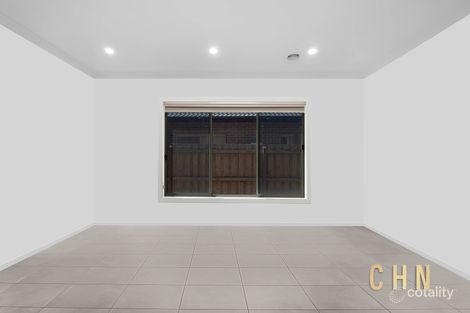 Property photo of 9 Dingo Street Point Cook VIC 3030